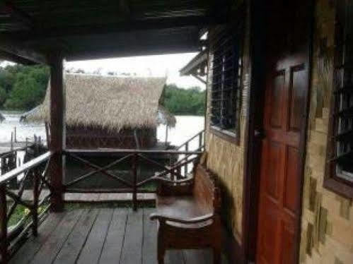 Bamboo House Kanchanaburi Exterior foto